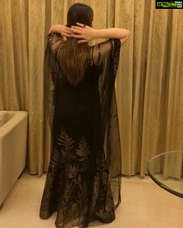 Zareen Khan Instagram - We are a family of 7Million 🥰 Thank you all for the love and support... Keep it coming ❤️ #7Million #Gratitude #ZareenKhan