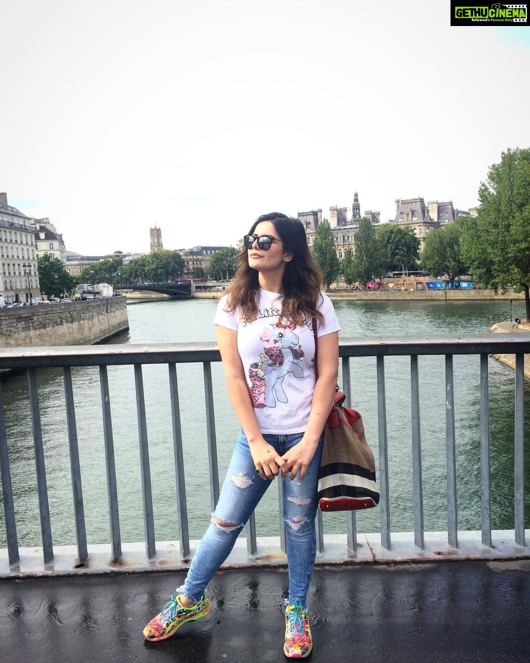 Zareen Khan Instagram - TRAVEL ... It leaves you SPEECHLESS , Then turns you into a STORYTELLER ! #Paris #France #TravelWithZareen #TravelDiaries #KeepWandering #WanderLust #HappyHippie #ZareenKhan #TbT #ThrowbackThursday