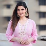 Zareen Khan Instagram - 🌸 #ThrowbackTuesday #TbT #ZareenKhan 📸 - @faizialiphotography HMU - @tush_91