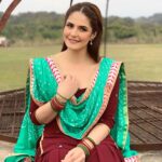 Zareen Khan Instagram - Ramadan Mubarak to all 🌙🕌 #DuaMeinYaadRakhna #ZareenKhan