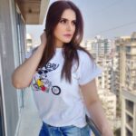 Zareen Khan Instagram - Happy 7th birthday bash @bewakoofofficial 💛 Guys here’s your chance to join the celebrations and win awesome Bewakoof t-shirts! 7 winners will get lucky this birthday week! All you've got to do is post a picture wearing Bewakoof merchandise and use #7YearsOfBewakoof and #BewakoofOfficial. Try your luck ... Go Play !!!