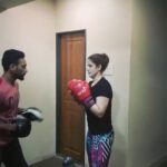 Zareen Khan Instagram - Back to the grind after an awesome vacation of indulgence 🥊 Thank you Coach @irfanikkhan for this gruelling yet fun session. #MondayMotivation #MMA #MixedMartialArts #Boxing #StressBuster #Strong #InstaFit #FitnessMotivation #HumFitThoIndiaFit #ZareenKhan