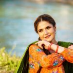 Zareen Khan Instagram - 🍁 #Daaka #FilmingNow #SirhindCanal #Punjab #SaddaPind #NatureAtItsBest #NoFilter #ZareenKhan @harjeetsphotography @harryrajput64 @bosebabita