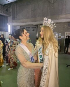 Zoya Afroz Instagram - Congratulations @jasminselberg 💖💖💖💖 teary eyed but I am so so happy for you! You are and will forever be my Cinderella Gown by my biggest cheerleader: @officialsaishashinde thank you for everything ❤️ And India it has been an honour representing you!🇮🇳 Lots of love Miss India international 2021-2022 Zoya Afroz