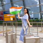 Zoya Afroz Instagram - Our Queen @zoyaafroz finally embarks on this much awaited journey for India’s first @missinternationalofficial Crown. It’s time for INDIA 🇮🇳👑✨ @zoyaafroz @missinternationalofficial National Director: @iamnikhilanand @iam_nishantanand Creative Director: @krish.gangwar Edit by: @mohitsenaniphotography Camp: @manoharabeautycamp #glamandsupermodelindia #Glamanand #gsi #missindia #MissInternational #missindiainternational #gsi2021 #glamandsupermodelindia2021 #zoyaafroz Delhi International Airport Terminal 3