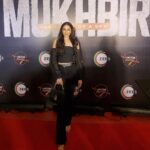 Zoya Afroz Instagram – So happy that I can’t stop Smiling ear to ear as I stand on the red carpet for the Premiere of Mukhbir! Our labour of love is all yours to see – only on Zee5.

Makeup : @sunita_dindi 
Hair : @ishwaribarla