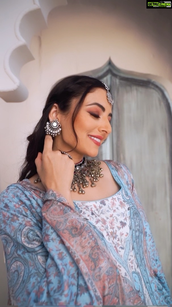 Zoya Afroz Instagram - Credits : Creative director : @nishankswami For : @adzione Photography : @milind_misal Video and edit by : @megapixeljourney Hair : @kavita.gour.184 Styling : @lakhanisana Managed by : @bellissimatalent #indianwear #jhumkas #lovewearingindian #fashion #ootdindia