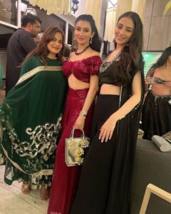 Zoya Afroz Instagram - Diwali Nights✨ Filled with Love Light & Laughs 💕