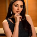 Zoya Afroz Instagram – Embrace all that is you✨