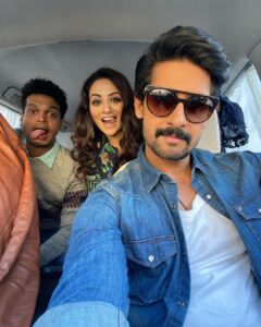 Zoya Afroz Instagram - Some BTS from #MatsyaKaand while we were waiting for the pigeon shot😉😂
Matsya Urvashi & Raju 💛💛💛