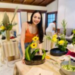 Zoya Afroz Instagram - Beautiful and minimalist, the traditional Japanese art of ikebana 💛 —— 🌼🌼🌼 —— The origins of ikebana go back to the introduction of Buddhism in Japan. It was customary to offer flowers to the Buddha. Zen Buddhism is the source of this complex and codified art where the human being, in total harmony with nature, must create an object of contemplation in accordance with his state of mind. —— 🌼🌼🌼 —— This is my first freestyle Ikebana creation at The Bombay Sogetsu School with the help and guidance of @renusaraf ma’am. I have totally fallen in love with this art form since I have stated. It is truly relaxing and meditative. #ikebana #ikebanasogetsu #sogetsuschool @mumbaisogetsu @renusaraf #thebombaysogetsuschool #japan #india #culture #art #japanesefloralart @glamanandsupermodelindia @missinternationalofficial