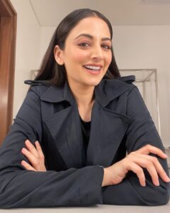 Zoya Afroz Instagram - The after pack-up glow✨ 
#nofilter #shootdiaries