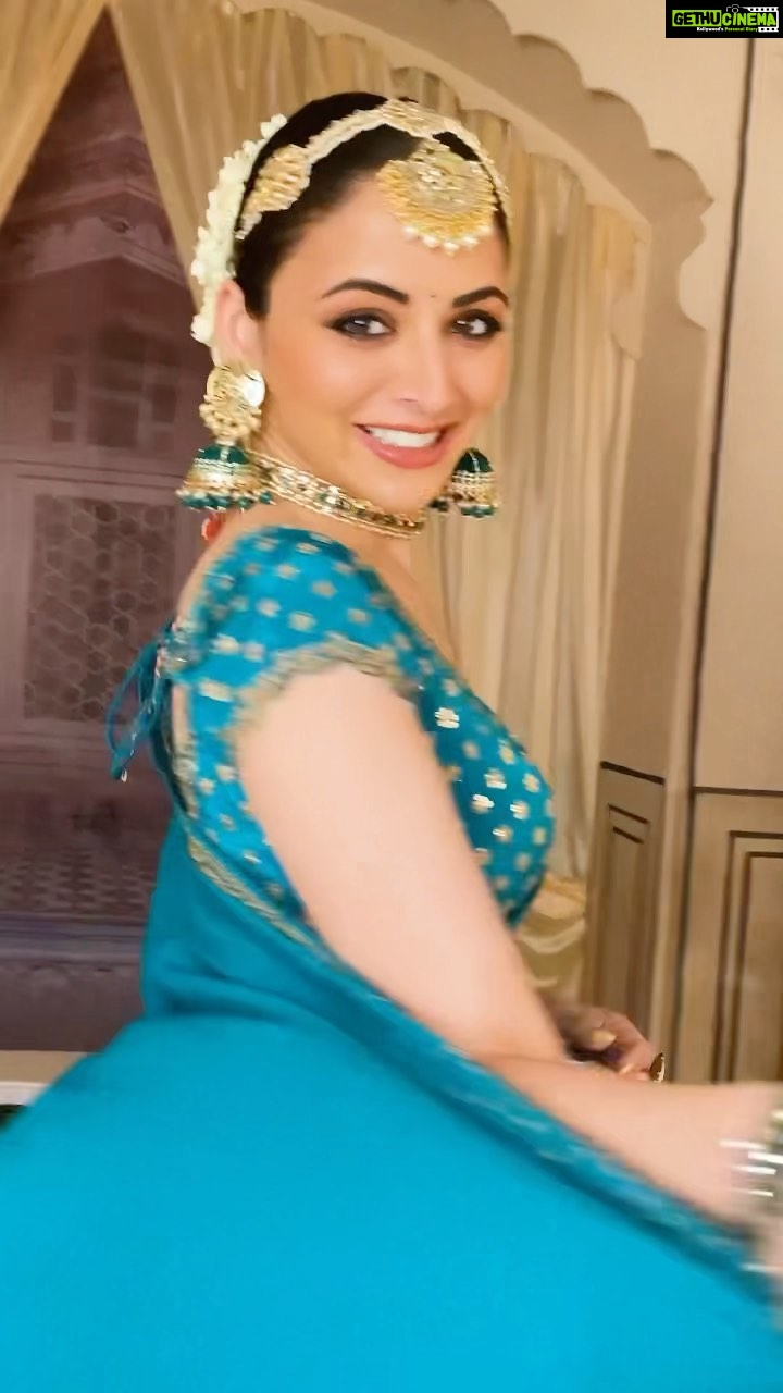 Zoya Afroz Instagram - Love wearing indian π πΈπΊπΌ #shootdiaries