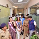 Zoya Afroz Instagram - During my homecoming I visited the The UP Police established - 24x7 Contact Center in Lucknow, called the WPL 1090 with the aim to provide opportunity to girls in UP to freely register complaints of eve-teasing or harassment. They have set up an innovative ICT based application to process and redress their complaints. 24 X 7 DEDICATED CALL CENTER FOR REDRESSAL OF HARASSMENT OF WOMEN IN UTTAR PRADESH Bravooooo 👏🏻👏🏻👏🏻 Salute to UP police for this initiative! This community engagement initiative of WCSO is headed by Neera Rawat, ADG, UP Police. Such a powerful lady! Honoured to have met & be felicitated by you ma’am 🙏🏼 And as you advised I will continue to spread awareness about women’s safety and how we all need to come together for change to happen. . . . #humforher #farqpadtahai #WCSO #womenssafety #womenempowerment #uppolice #uttarpradesh #lucknow #india @wpl1090 Women Power Line 1090