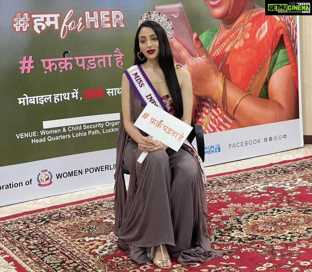 Zoya Afroz Instagram - During my homecoming I visited the The UP Police established - 24x7 Contact Center in Lucknow, called the WPL 1090 with the aim to provide opportunity to girls in UP to freely register complaints of eve-teasing or harassment. They have set up an innovative ICT based application to process and redress their complaints. 24 X 7 DEDICATED CALL CENTER FOR REDRESSAL OF HARASSMENT OF WOMEN IN UTTAR PRADESH Bravooooo 👏🏻👏🏻👏🏻 Salute to UP police for this initiative! This community engagement initiative of WCSO is headed by Neera Rawat, ADG, UP Police. Such a powerful lady! Honoured to have met & be felicitated by you ma’am 🙏🏼 And as you advised I will continue to spread awareness about women’s safety and how we all need to come together for change to happen. . . . #humforher #farqpadtahai #WCSO #womenssafety #womenempowerment #uppolice #uttarpradesh #lucknow #india @wpl1090 Women Power Line 1090