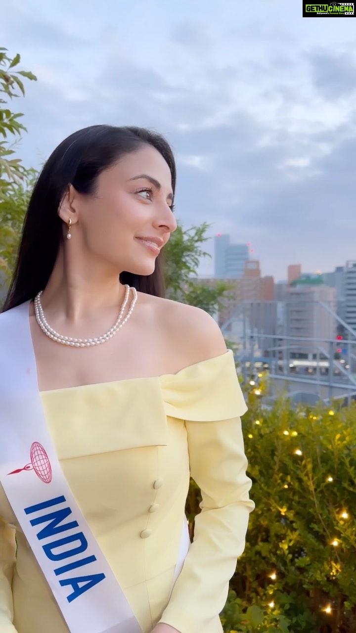 Zoya Afroz Instagram - Watching the sunset from this beautiful balcony at @gatehotelryogoku #anchorryogokuriverside š
@gatehotels @gatehoteltokyo #gatehotel#gatehotelryogoku #gatehotelkaminarimon #rrestaurantandbar The GATE HOTEL Ryogoku by HULIC