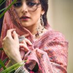 Zoya Afroz Instagram - A sunflower soul with rock and roll eyes, curious thoughts and a heart of surprise 🌸
