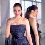 Zoya Afroz Instagram – On a lighter note, bet I made you look💖😉

Blue gown : @priakataariapuri 
White & black gown : @studybyjanak @vandymehra 

Makeup : @khusrofarzana
Hair : @daksh_hairguru @varshathapa_makeup_hair 
Jwellery by : @agsjewellery
Styled by : @lakhanisana