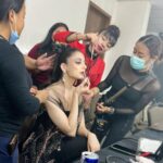 Zoya Afroz Instagram - Backstage madness ⚡️⚡️⚡️ Showstopper for my fav @priakataariapuri for #banglorefashionweek