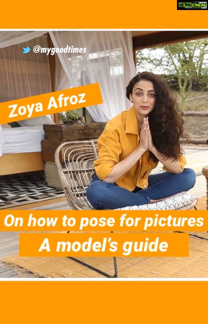 Zoya Afroz Instagram - How to pose for pictures 🤷🏻♀️