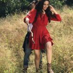 Zoya Afroz Instagram – Gaana originals “Suno na” releasing tomorrow 💥💥💥
Happy new year! 
#musicvideo out on @gaana @youtubeindia 
@arko.pravo.mukherjee @neetimohan18 
@zoyaafroz @kashyapsmixtape 
@filmervishal 
@mayankbawacastingco
