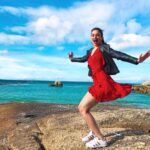 Zoya Afroz Instagram – Caption this ‼️😲🙈

⠀⠀⠀⠀⠀⠀⠀⠀⠀⠀⠀ ⠀⠀⠀⠀⠀⠀⠀⠀⠀⠀⠀ ⠀⠀⠀⠀⠀⠀⠀⠀⠀⠀⠀
 🚫hateful or sexual comments will be blocked immediately just FYI Boulders Beach Penguin Colony