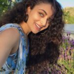 Zoya Afroz Instagram - With freedom, books, flowers and the moon who could not be happy? 🌼