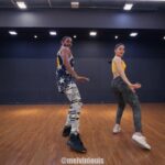 Zoya Afroz Instagram - Ghungroo toot gaye 💛💃🏻 feat. @zoyaafroz @melvinlouis . . . . #dance #ghungrootootgaye #dancevideos #melvinlouis #zoyaafroz Mumbai, Maharashtra