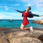 Zoya Afroz Instagram – Caption this ‼️😲🙈

⠀⠀⠀⠀⠀⠀⠀⠀⠀⠀⠀ ⠀⠀⠀⠀⠀⠀⠀⠀⠀⠀⠀ ⠀⠀⠀⠀⠀⠀⠀⠀⠀⠀⠀
 🚫hateful or sexual comments will be blocked immediately just FYI Boulders Beach Penguin Colony