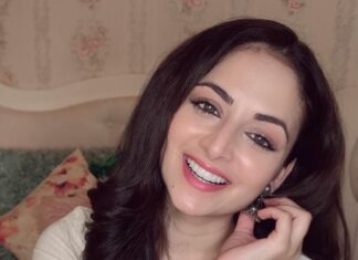 Zoya Afroz Instagram - Always bring your own sunshine✨