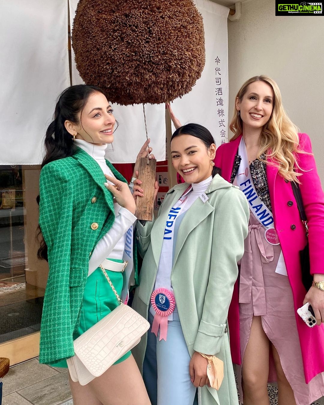 Zoya Afroz Instagram - Oh what a Happy & Beautiful Day! We visited the miso factory and sake (Japanese rice wine) brewing factory in Niigata City- Japan With all my sisters πππβ€οΈπ #CheerAllWomen #60thMissInternational #BeautiesForSDGs Niigata-City Japan