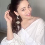 Zoya Afroz Instagram - Silently judging you 😂✌🏻 P.S. wearing @swishbossofficial