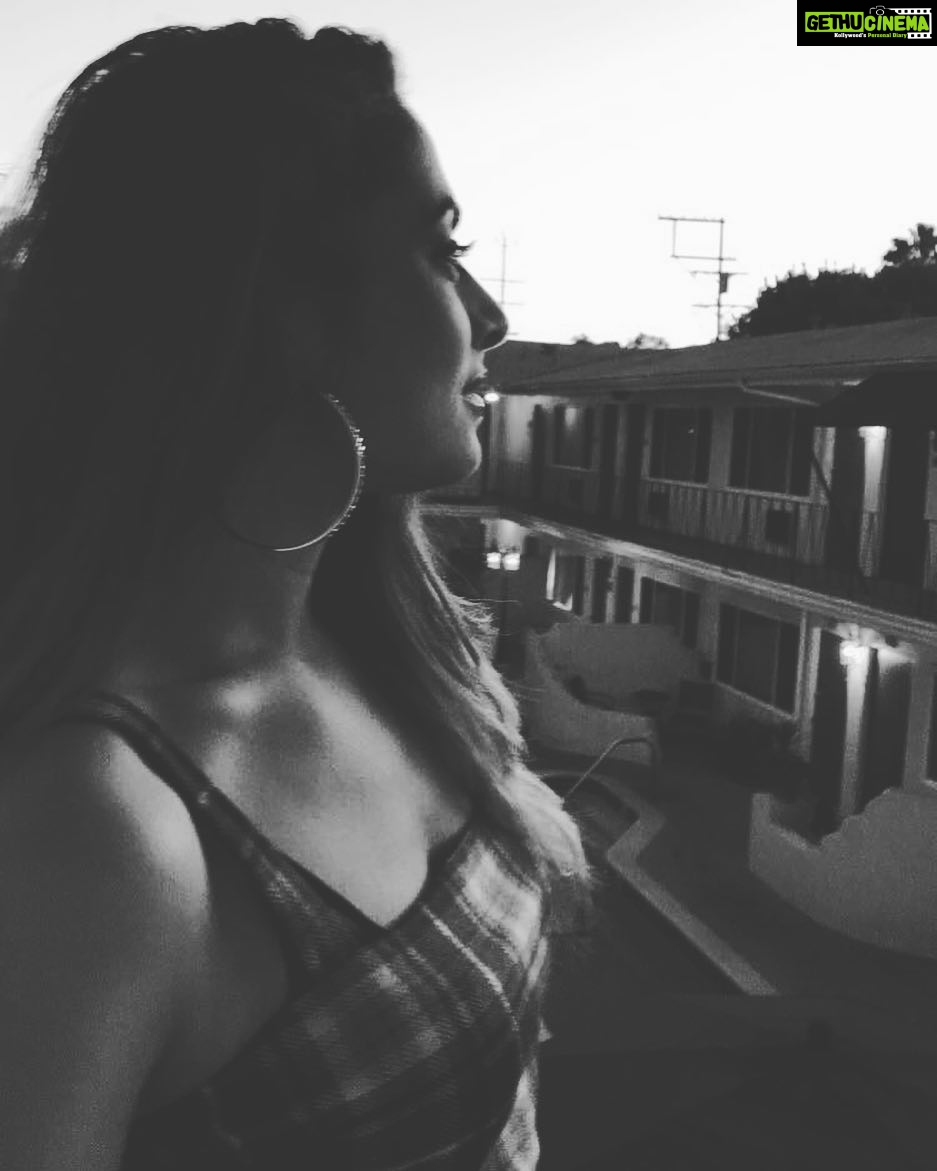 Zoya Afroz Instagram - Take every chance. Drop every fear.