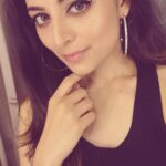 Zoya Afroz Instagram - 🖤✨