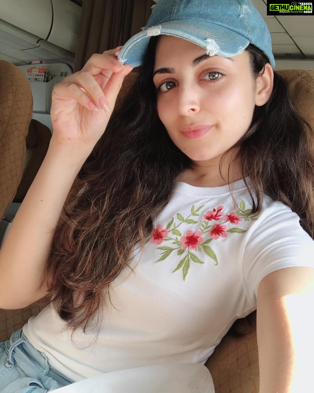 Zoya Afroz Instagram - #ootd #goa #traveldiaries #shootlife #worklikevacation