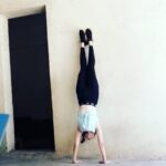 Zoya Afroz Instagram - Each day is an opportunity to learn something new 🤸‍♀️#handstand #gymnastics #motivation #noexcuses #fitness #goals
