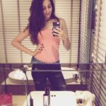 Zoya Afroz Instagram - Here’s a pointless picture of me taking a mirror selfie because I already told my mom how much I love her and don’t need to put up a post for that 🤷🏻‍♀️💁🏻‍♀️