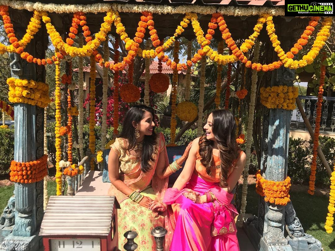 Zoya Afroz Instagram - Totally candid haha 😋 #mybestieswedding The Royal Retreat Resort and Spa, Udaipur