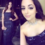 Zoya Afroz Instagram - 💙 @priakataariapuri #gownsthatmakeyoufeelfabulous #sparkleandshine #gowns #midnightblue #judgingtime #mrandmissindia #delhi #finale #pageantlife Delhi, India