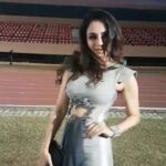 Zoya Afroz Instagram - Ok now my head is spinning😜 #QueenofHairFlips #duh #backstagedrama