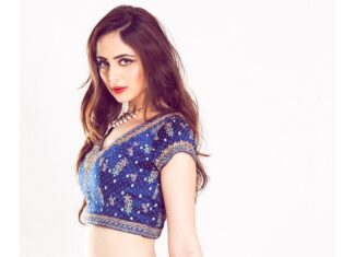 Zoya Afroz Instagram -