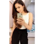 Zoya Afroz Instagram - #nofilter #blackandwhite #someonehelpmewithhashtags 😅