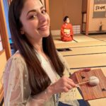 Zoya Afroz Instagram – At The Japanese tea ceremony – 
(茶道, sadō or chadō, lit. “the way of tea” or 茶の湯, chanoyu) is a Japanese tradition steeped in history. The green tea was prepared in a ceremonial way in a traditional tearoom with tatami floor. Beyond just serving and receiving tea, one of the main purposes of the tea ceremony is for the guests to enjoy the hospitality of the host in an atmosphere distinct from the fast pace of everyday life.

I am so happy to be learning so much about the Japanese culture!

@missinternationalofficial #japan #japaneseculture #tradition #teaceremony🍵 

#CheerAllWomen #60thMissInternational #BeautiesForSDGs Tokyo, Japan