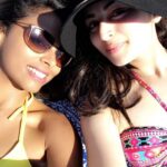 Zoya Afroz Instagram - #barcelona #barceloneta #beachesandbikinis #sunkissed #nofilter #lovethevibe 👯