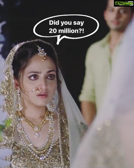 Zoya Afroz Instagram - When my song crosses 20 Million views on YouTube! #myreaction #haha #musafircrossed20million #musafir #cantbelieveit #yessss #celebration #atifaslam #palakmuchhal #palashmuchhal #zoyaafroz #himanshkohli