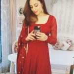 Zoya Afroz Instagram -