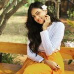 Harika Narayan Instagram – 🌼
.
.
P c : @satya.yamini ❤️