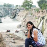 Harika Narayan Instagram - ✌😀 #wanderlust #waterfalls #happiness PC: @sharadruthiakula Hogenakkal Waterfalls