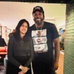 Harika Narayan Instagram - Look whom I happened to meet today🤩🔥💫 @chrisgayle333 @gavaskarsunilofficial @therealkapildev Washington D.C.