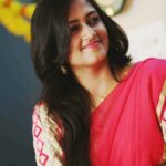 Harika Narayan Instagram – Andariki Bhogi subhakankshalu 🔥😁